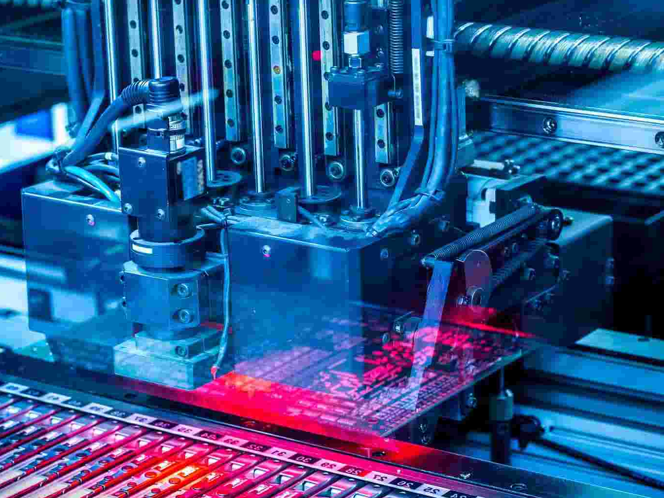 Sunstone Circuits® Adds State of the Art V-Score and Lamination Press To Manufacturing Facility