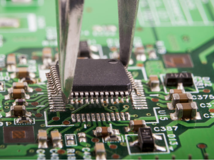 The Composite Properties of Rigid vs. Multilayer PCBs