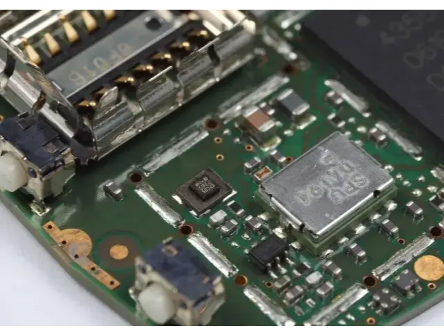 Mastering SMT Reflow: 4-Zone Profile & How to Prevent Tombstoning & Bridging