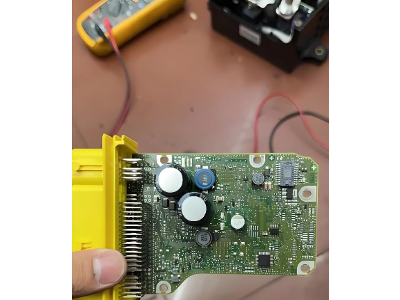 Protecting Lives: How Our PCBs Power Critical Airbag Control Units