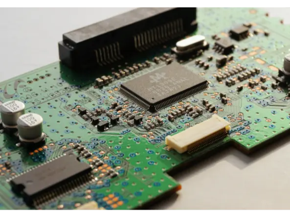 Solder Mask Process: The Critical Procedure Determining PCB Lifespan and Reliability
